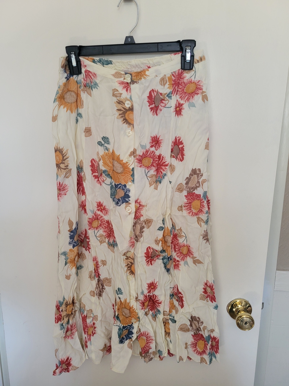 Cream Floral Button-Front Maxi Skirt with Multicolor Blooms